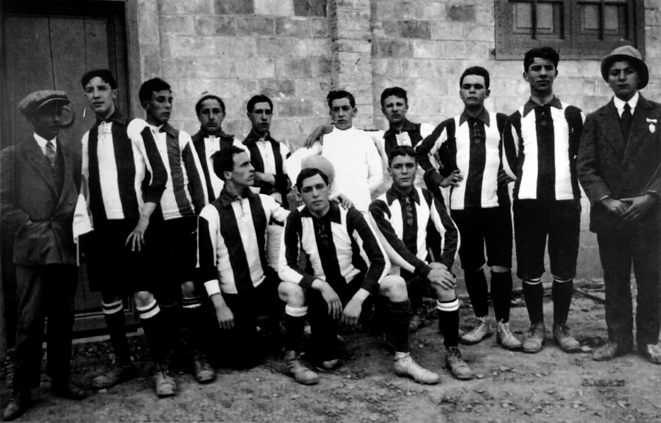 UEV Centenary &mdash; Club history, the origin